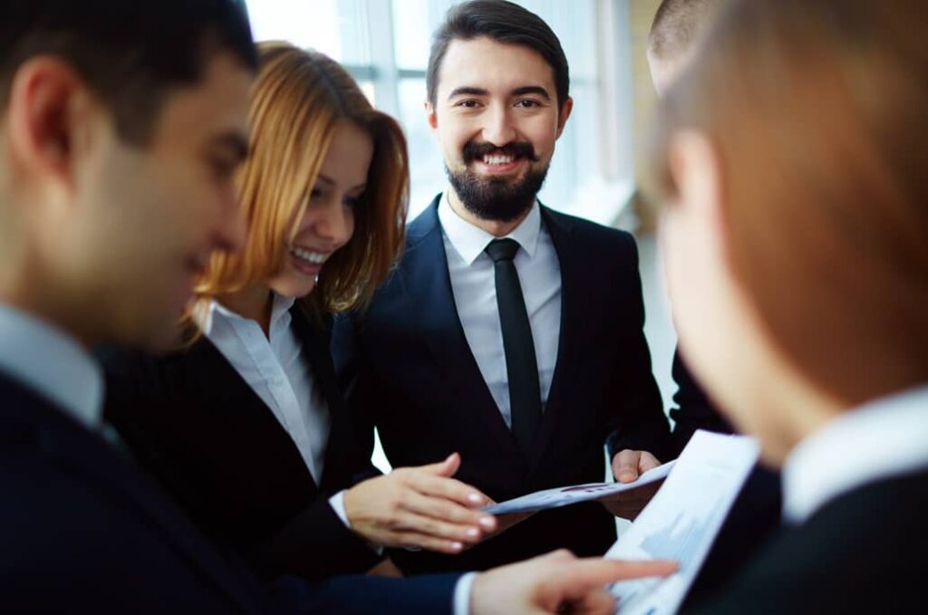 Honorarios y cuánto cobra un abogado por caso en Argentina en 2025